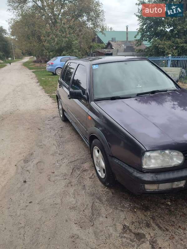 Хэтчбек Volkswagen Golf 1994 в Каменец-Подольском