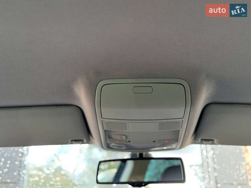 Хэтчбек Volkswagen Golf 2008 в Дрогобыче