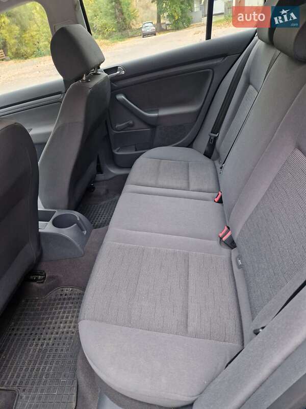 Хэтчбек Volkswagen Golf 2006 в Корсуне-Шевченковском фото 16 Хэтчбек Volkswagen Golf 2006 в Корсуне-Шевченковском