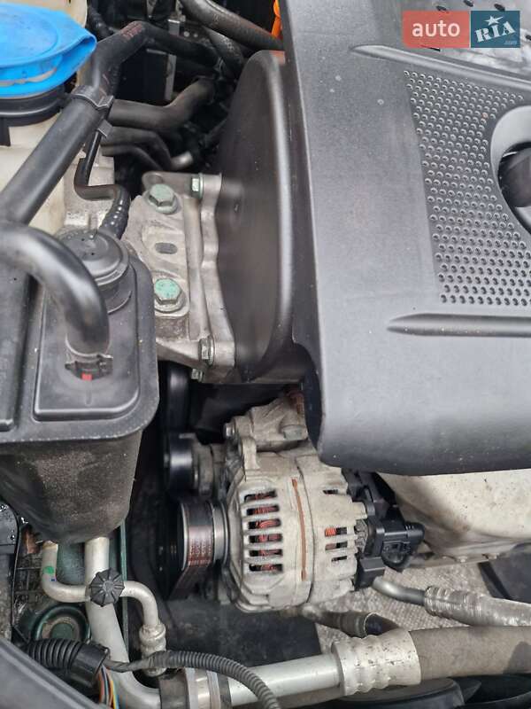 Хэтчбек Volkswagen Golf 2006 в Корсуне-Шевченковском фото 28 Хэтчбек Volkswagen Golf 2006 в Корсуне-Шевченковском