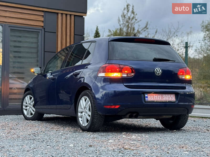 Хетчбек Volkswagen Golf 2010 в Дрогобичі