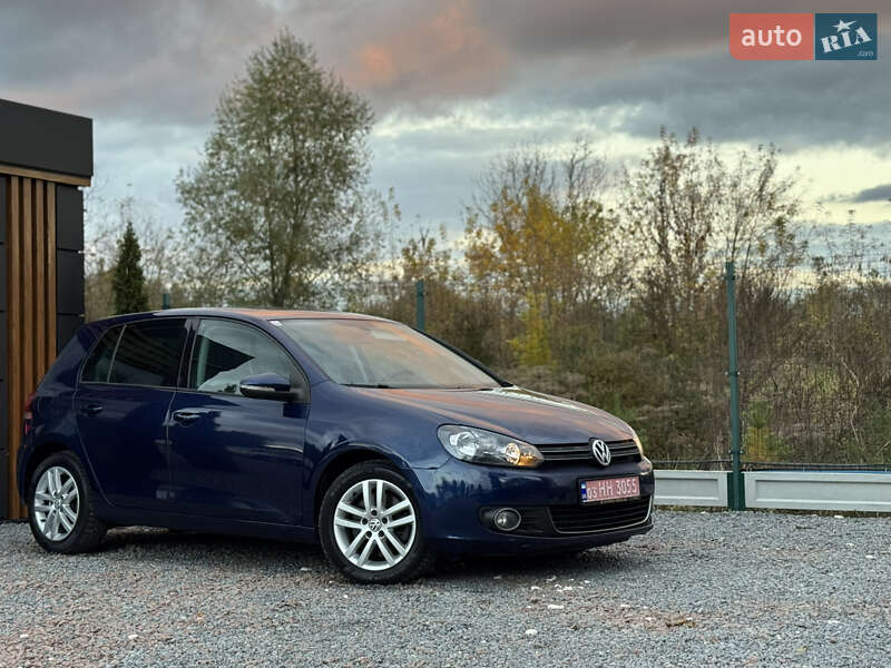 Хетчбек Volkswagen Golf 2010 в Дрогобичі