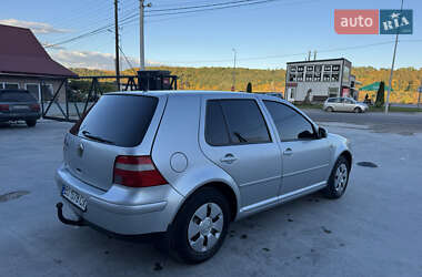 Хэтчбек Volkswagen Golf 2003 в  фото 7 Хэтчбек Volkswagen Golf 2003 в