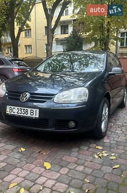 Хэтчбек Volkswagen Golf 2008 в Львове