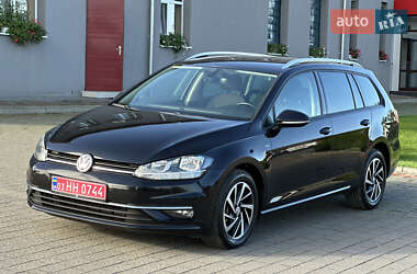 Универсал Volkswagen Golf 2019 в Дубно