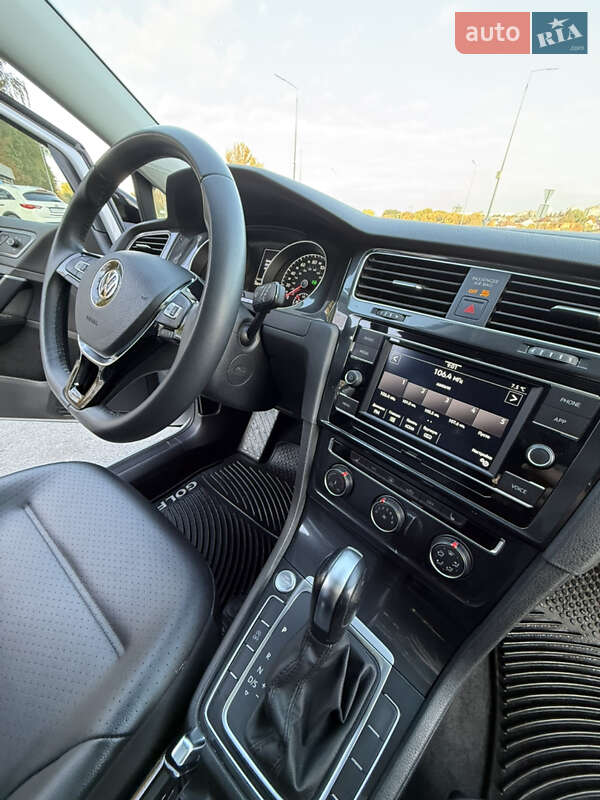 Хэтчбек Volkswagen Golf 2020 в Виннице