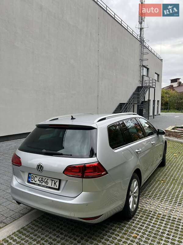 Универсал Volkswagen Golf 2015 в Львове