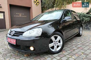 Хетчбек Volkswagen Golf 2008 в Рівному