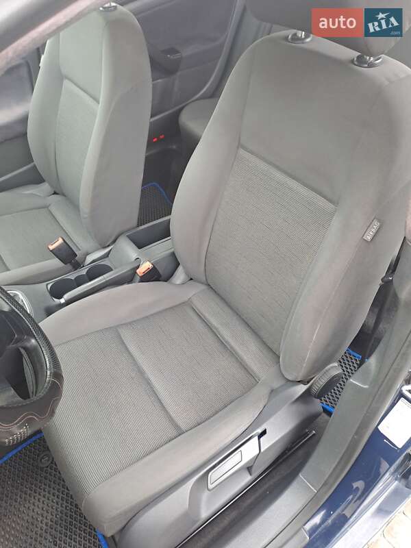 Хэтчбек Volkswagen Golf 2005 в Ирпене фото 19 Хэтчбек Volkswagen Golf 2005 в Ирпене