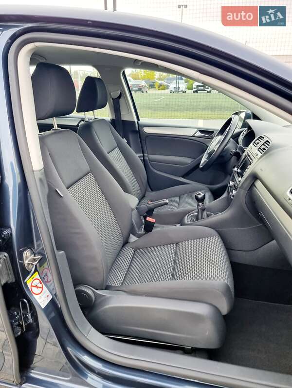 Хэтчбек Volkswagen Golf 2009 в Мукачево фото 97 Хэтчбек Volkswagen Golf 2009 в Мукачево