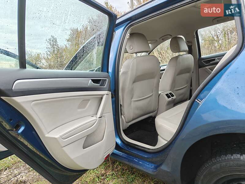 Универсал Volkswagen Golf 2015 в Ивано-Франковске фото 16 Универсал Volkswagen Golf 2015 в Ивано-Франковске