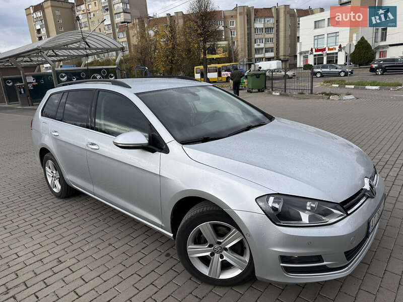 Універсал Volkswagen Golf 2014 в Івано-Франківську