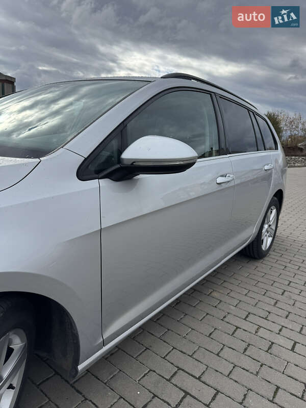 Універсал Volkswagen Golf 2014 в Івано-Франківську