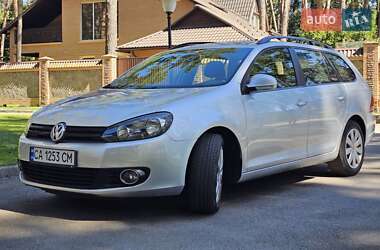 Универсал Volkswagen Golf 2011 в 