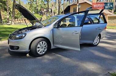 Универсал Volkswagen Golf 2011 в 