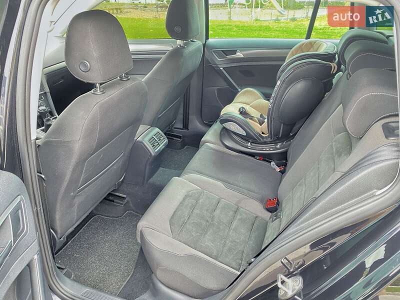 Универсал Volkswagen Golf 2018 в Умани