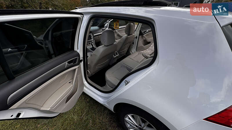 Хетчбек Volkswagen Golf 2014 в Вінниці фото 12 Хетчбек Volkswagen Golf 2014 в Вінниці