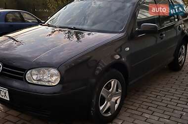Універсал Volkswagen Golf 2003 в Тернополі