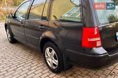 Универсал Volkswagen Golf 2003 в  фото 17 Универсал Volkswagen Golf 2003 в
