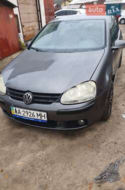 Хетчбек Volkswagen Golf 2005 в Києві
