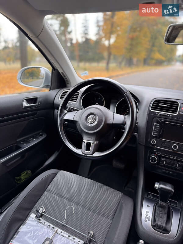 Универсал Volkswagen Golf 2009 в Сумах