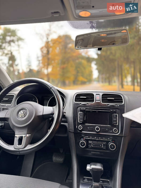 Универсал Volkswagen Golf 2009 в Сумах