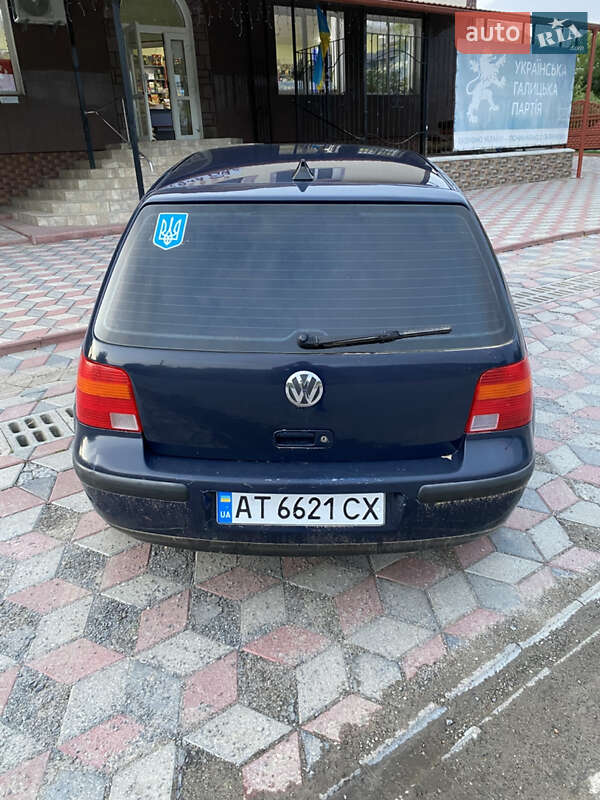Хетчбек Volkswagen Golf 2000 в Чорткові