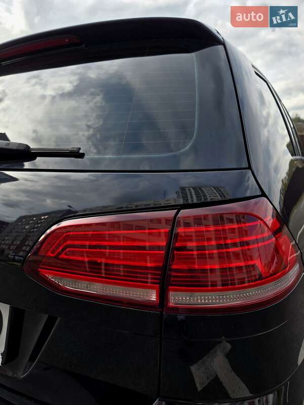 Универсал Volkswagen Golf 2018 в Харькове