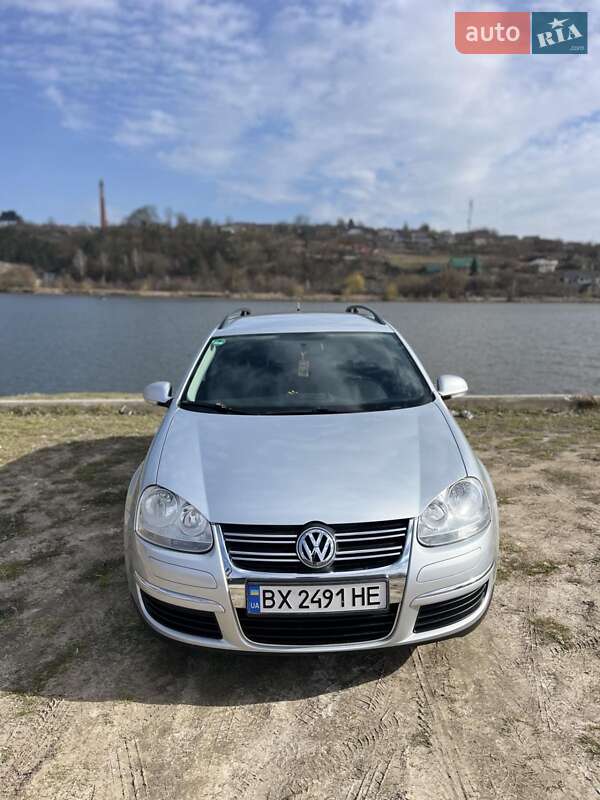 Универсал Volkswagen Golf 2009 в 