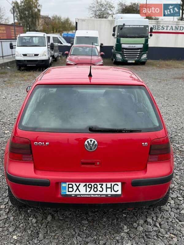 Хетчбек Volkswagen Golf 2001 в Хмельницькому