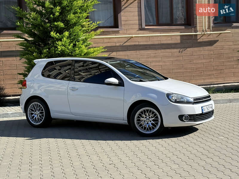 Хэтчбек Volkswagen Golf 2011 в Одессе