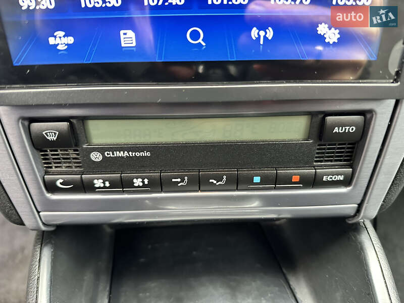 Хетчбек Volkswagen Golf 2003 в Вінниці