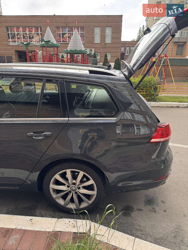 Универсал Volkswagen Golf 2018 в Киеве фото 11 Универсал Volkswagen Golf 2018 в Киеве