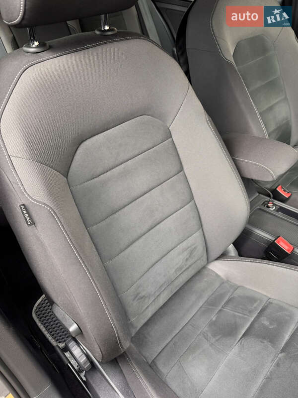 Универсал Volkswagen Golf 2018 в Киеве фото 19 Универсал Volkswagen Golf 2018 в Киеве