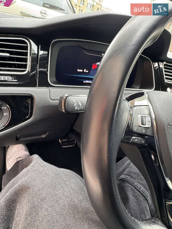 Универсал Volkswagen Golf 2018 в Киеве фото 42 Универсал Volkswagen Golf 2018 в Киеве