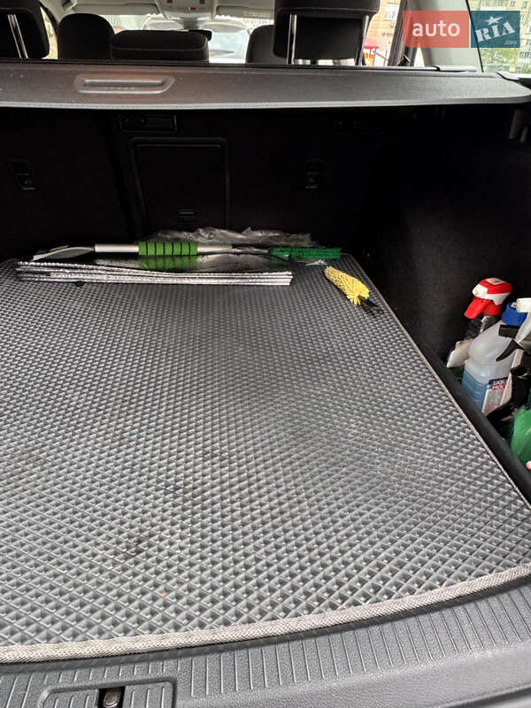 Универсал Volkswagen Golf 2018 в Киеве фото 47 Универсал Volkswagen Golf 2018 в Киеве