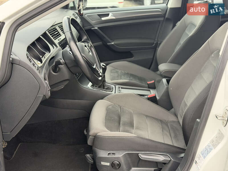 Универсал Volkswagen Golf 2018 в Ровно фото 16 Универсал Volkswagen Golf 2018 в Ровно