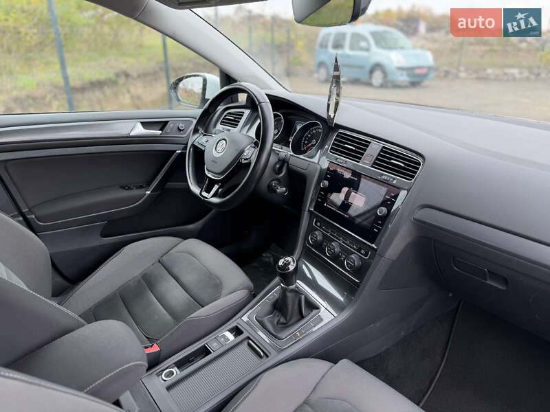 Универсал Volkswagen Golf 2018 в Ровно фото 21 Универсал Volkswagen Golf 2018 в Ровно