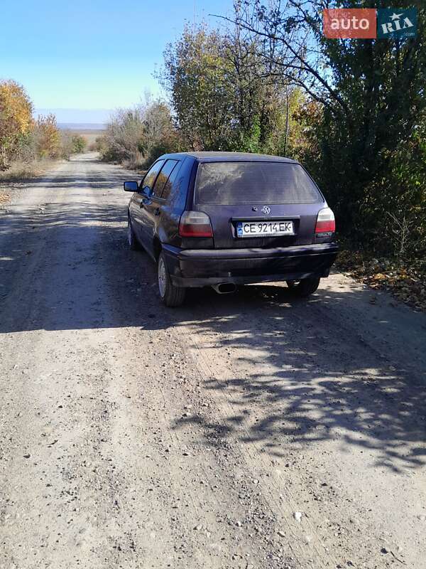 Хэтчбек Volkswagen Golf 1997 в Черновцах