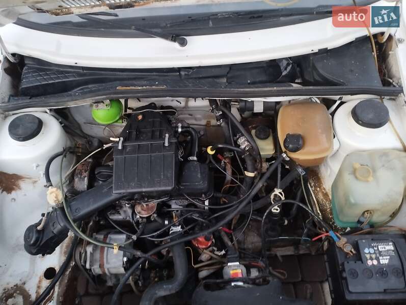 Хэтчбек Volkswagen Golf 1987 в Коломые фото 2 Хэтчбек Volkswagen Golf 1987 в Коломые