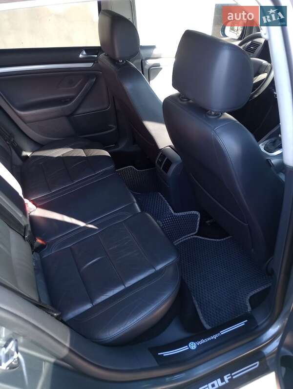 Хетчбек Volkswagen Golf 2006 в Одесі