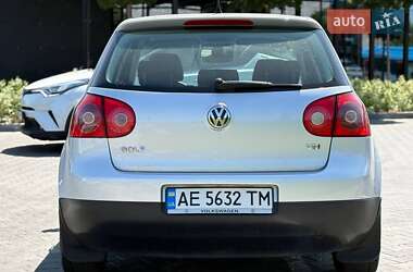 Хэтчбек Volkswagen Golf 2008 в 