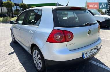 Хэтчбек Volkswagen Golf 2008 в 