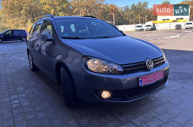 Универсал Volkswagen Golf 2010 в 