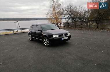 Хэтчбек Volkswagen Golf 1998 в  фото 12 Хэтчбек Volkswagen Golf 1998 в