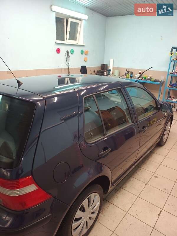 Универсал Volkswagen Golf 2002 в Житомире