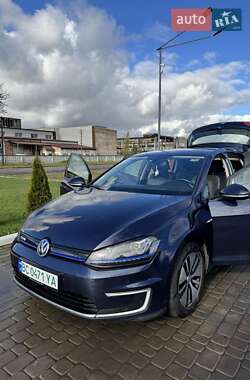 Хетчбек Volkswagen Golf 2015 в Львові