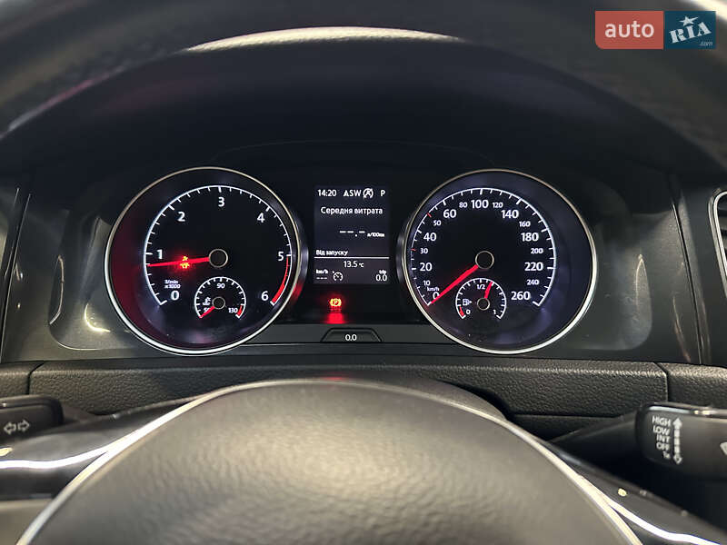 Універсал Volkswagen Golf 2017 в Києві