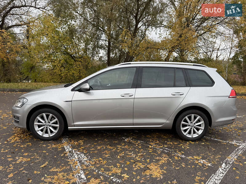 Универсал Volkswagen Golf 2016 в Киеве фото 4 Универсал Volkswagen Golf 2016 в Киеве
