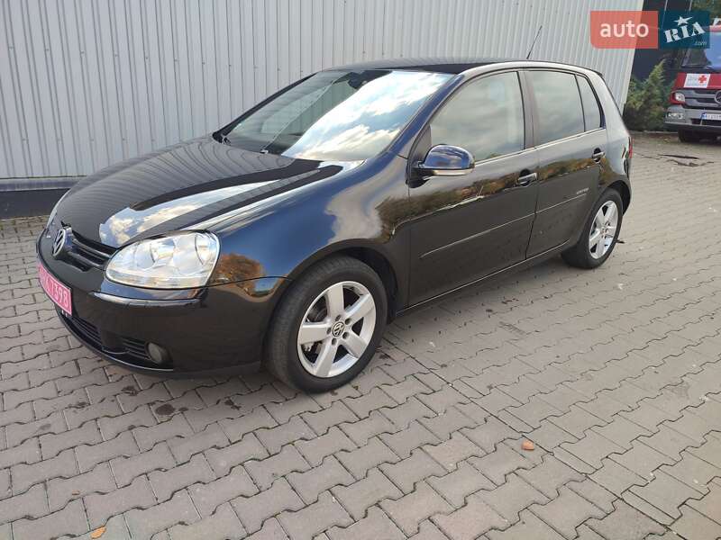 Хэтчбек Volkswagen Golf 2008 в Белой Церкви